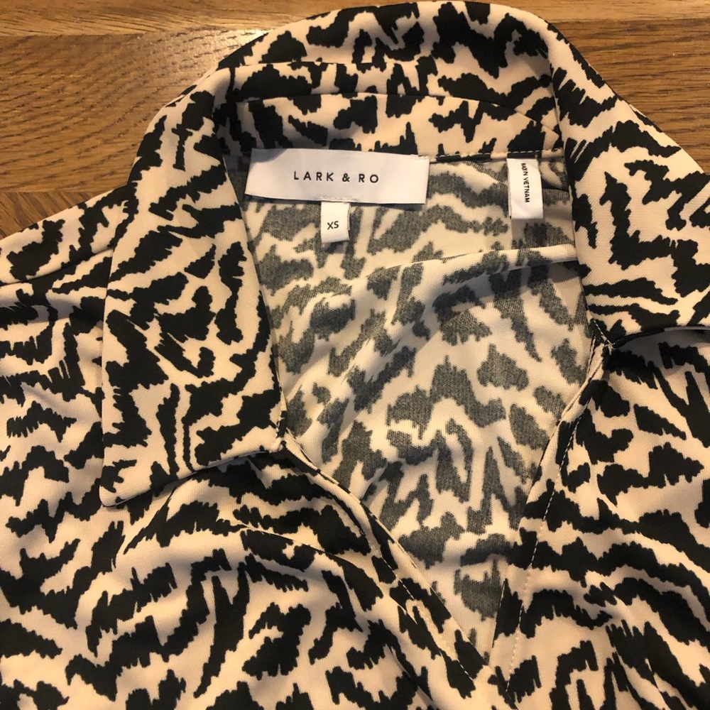 lark and ro, womens xs, worn once, knee length dress